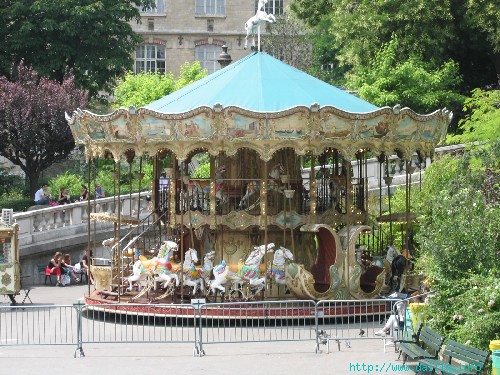 Carousel de Montmartre